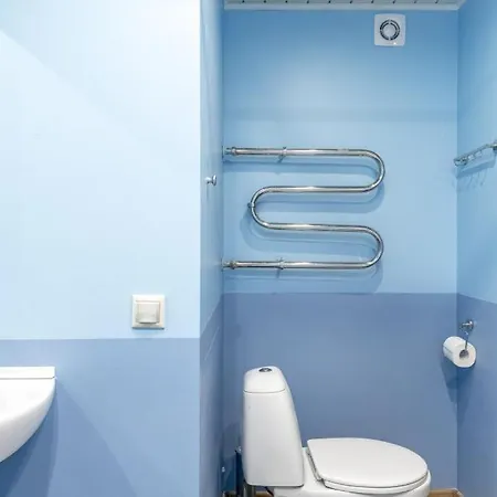 Aris Apartments *